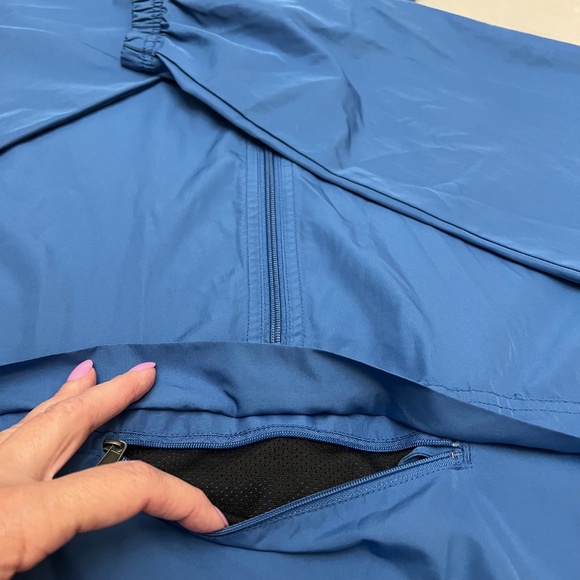Champion Packable Wind and Water Resistant  Blue Half Zip Hooded Jacket Sz M - Picture 5 of 10